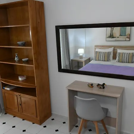 Evelyn's Cozy Apartment Rhodes City
