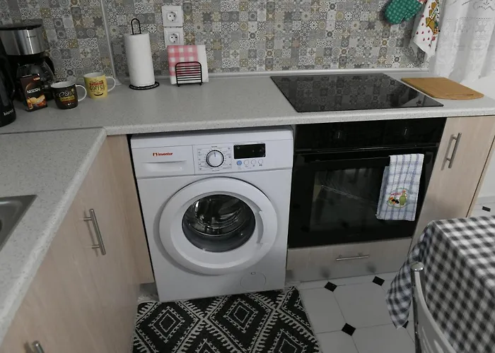 Evelyn's Cozy * Rhodes City