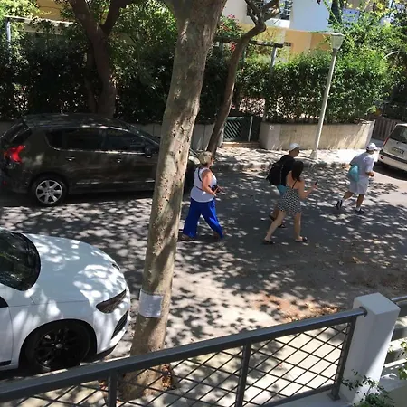 Evelyn's Cozy Rhodes City