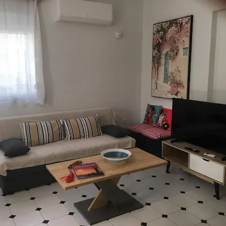 Evelyn's Cozy Appartement Rhodes City