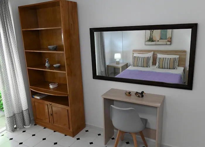 Evelyn's Cozy Apartamento Rhodes City